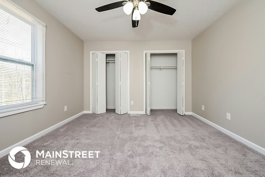 Building Photo - 4975 Manor Dr SW