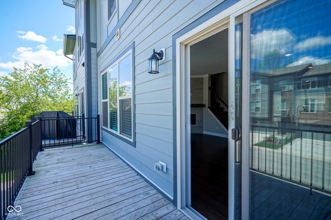 Building Photo - 8239 Bostic Dr