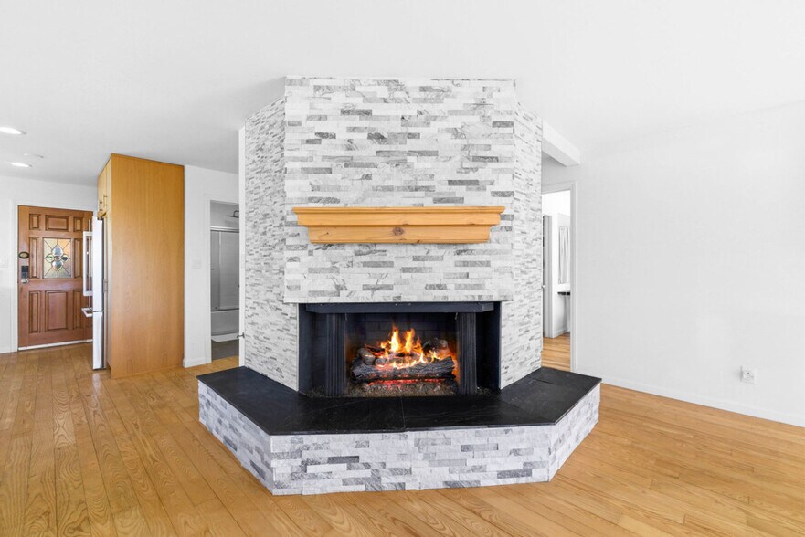 Building Photo - 5021 Foothill Blvd