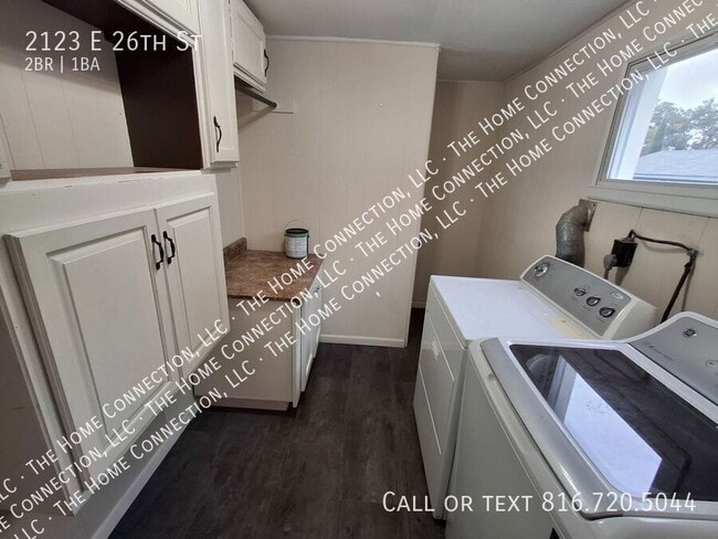 Building Photo - 2123 E 26th Ave