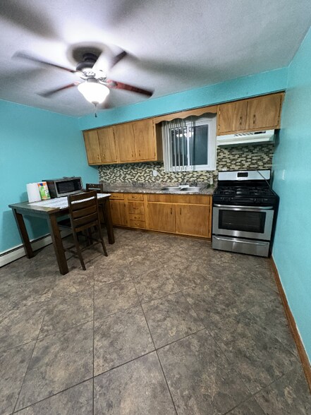 Building Photo - 58 High St