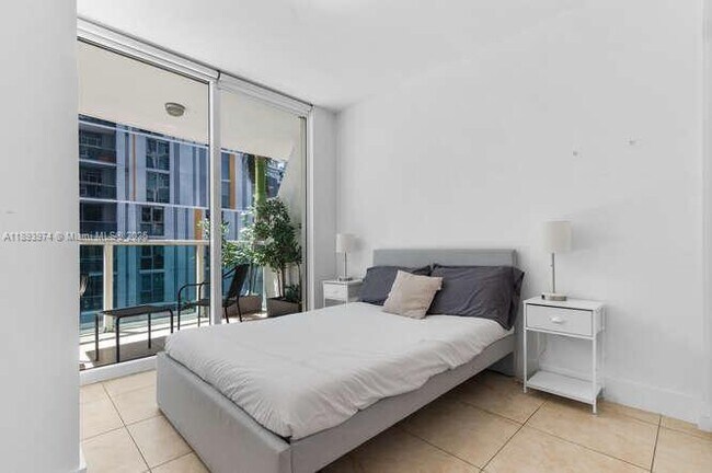 Building Photo - 41 SE 5th St