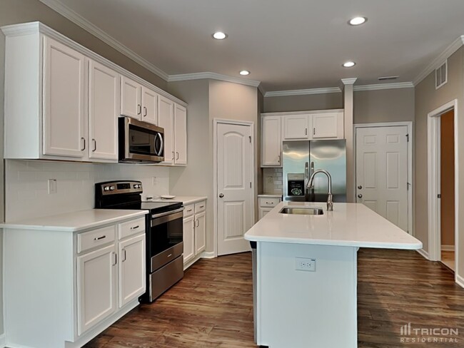 Building Photo - 122 Carissa Dr