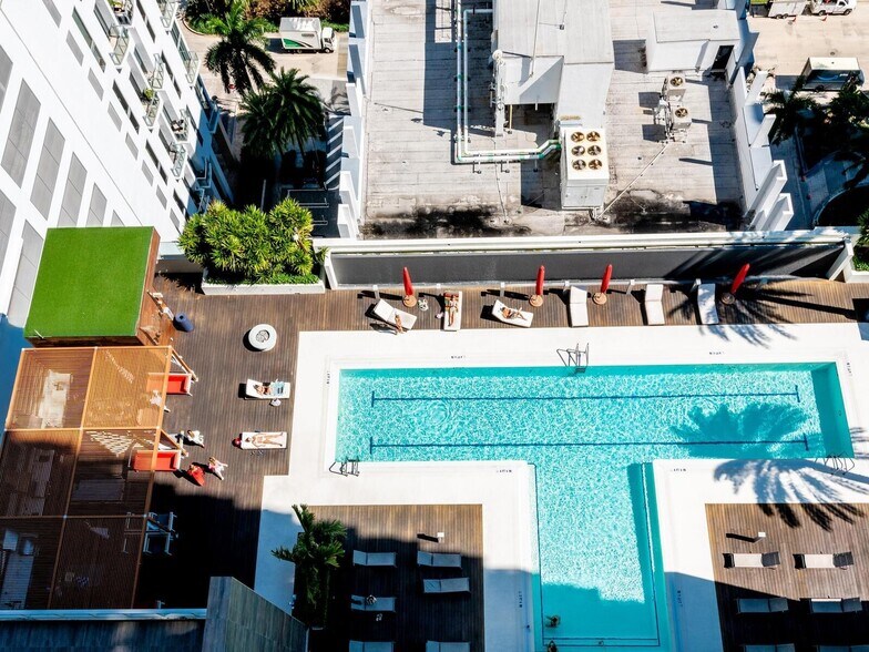 Building Photo - 1080 Brickell Ave