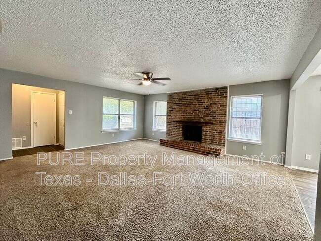 Building Photo - 4605 Menzer Rd
