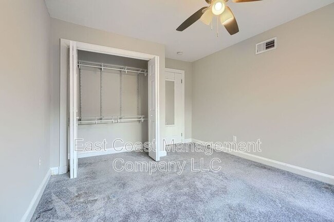 Building Photo - 724 S Hanover St