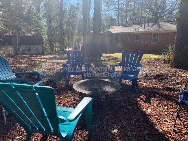 Building Photo - 806 Chamberlain St