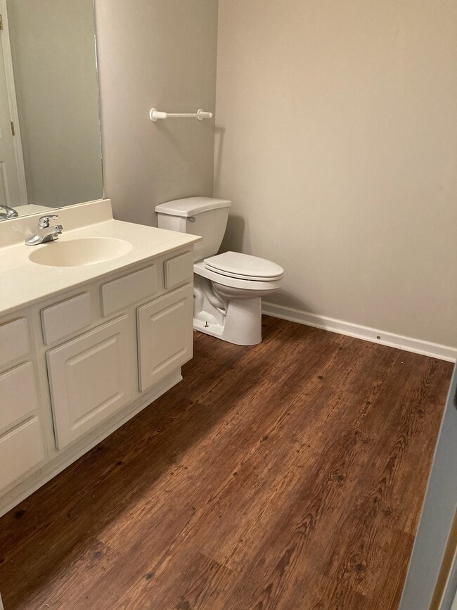 Building Photo - 240 Jacobs Way