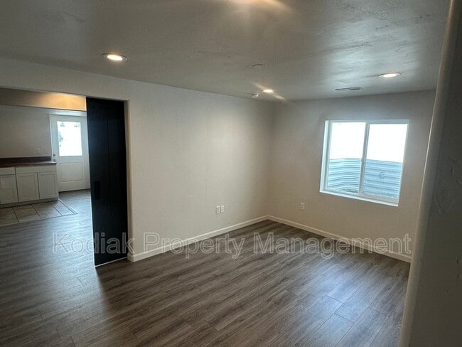 Building Photo - 1028 E Bigelow Ave