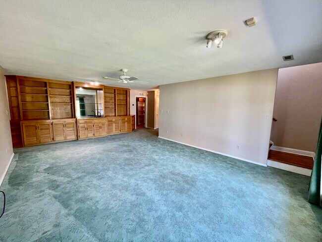 Building Photo - 209 Bokoshe Cir