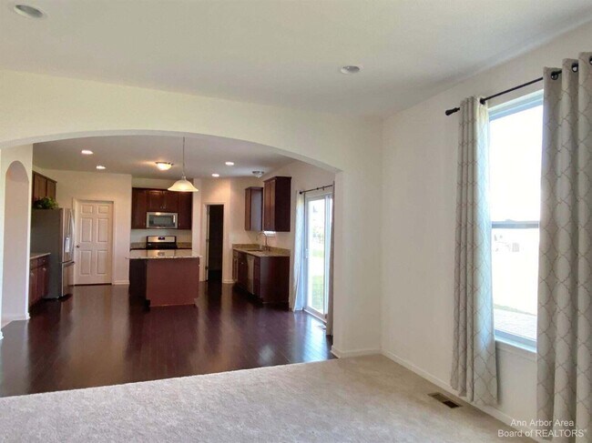 Building Photo - 4430 Montith Dr