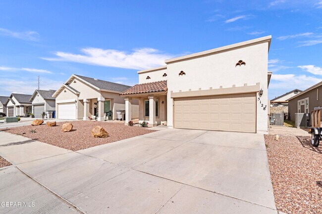 Building Photo - 5128 Jennifer Claire Ln