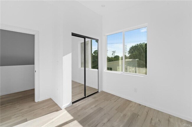 Building Photo - Brand new detached 4 bedroom 2 bath ADU