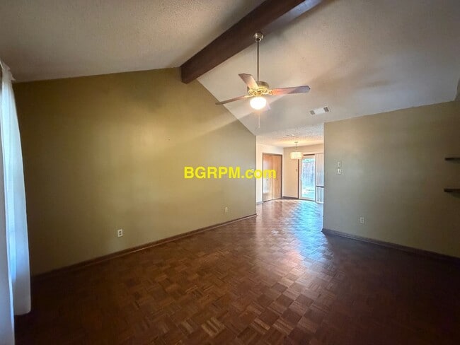 Building Photo - Remodeled 3 Bedroom Home