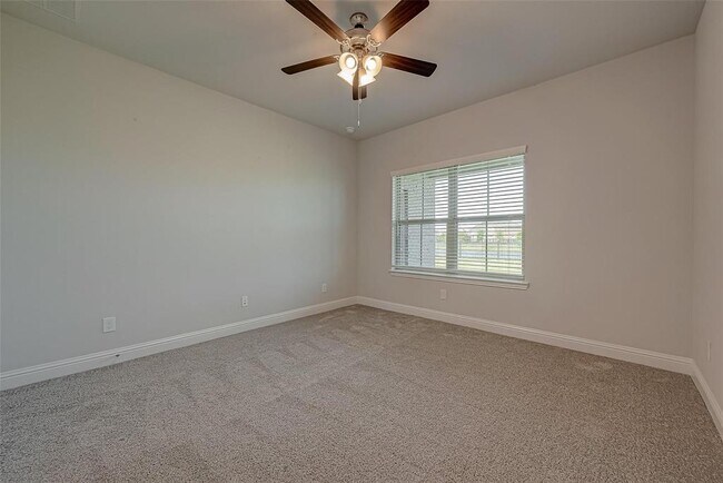Building Photo - 429 Aurora Creek Ln