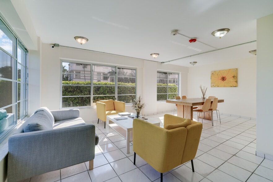 Building Photo - 1428 Euclid Ave