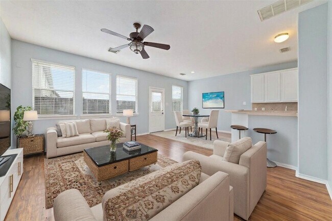 Building Photo - 8734 Rainglen Ln