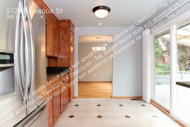 Building Photo - 5729 S Bangor St