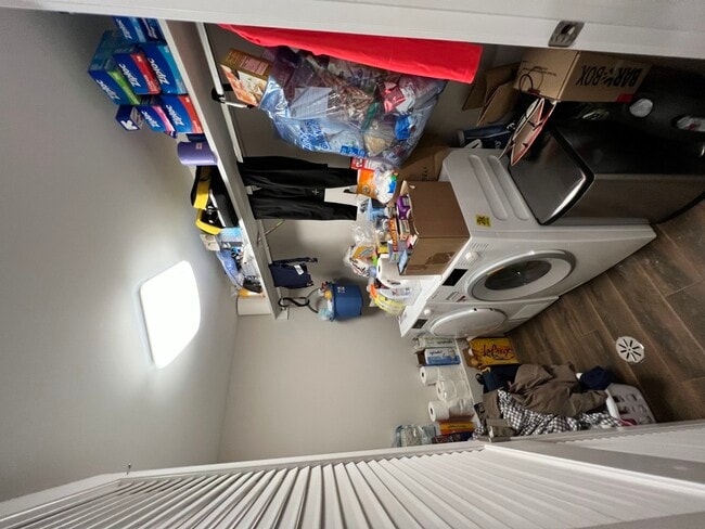 Building Photo - 3616 N Bosworth Ave