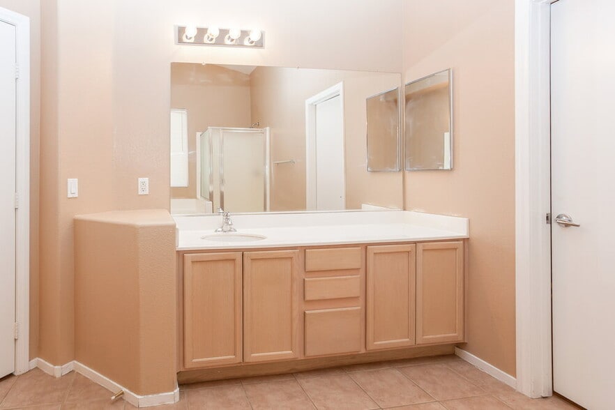Building Photo - 5608 Rustic View Ct