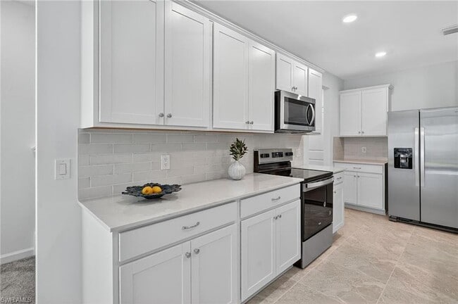 Building Photo - 27823 Solis Grande Dr