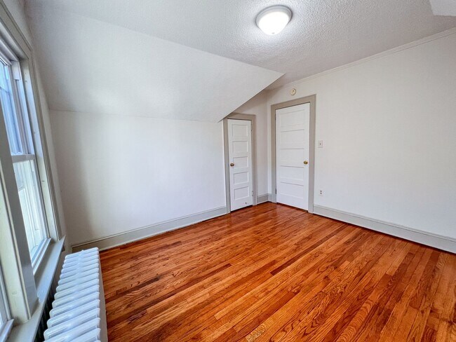 Building Photo - 111-115 Lincoln St / Owen Properties, LLC