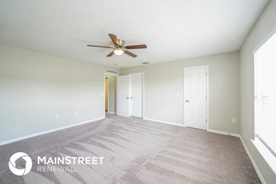 Building Photo - 3640 Queens Cove Blvd