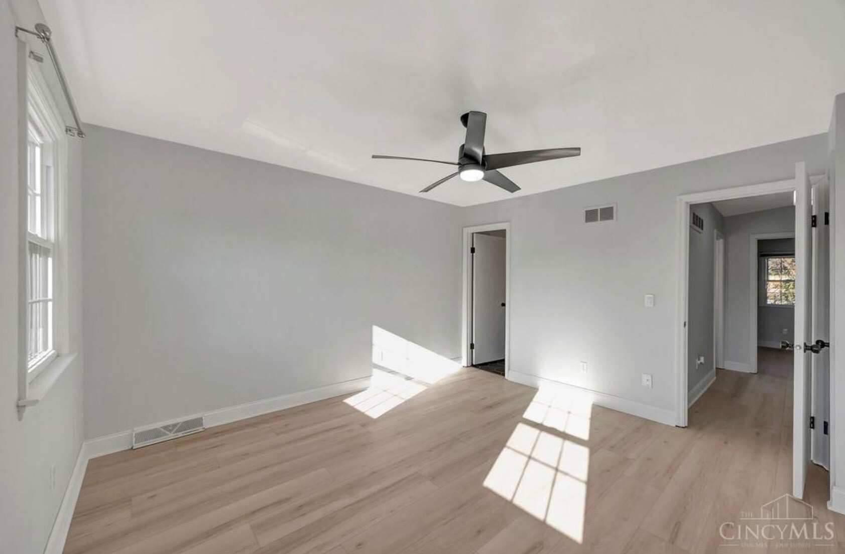 Building Photo - 9777 Bunker Hill Ln