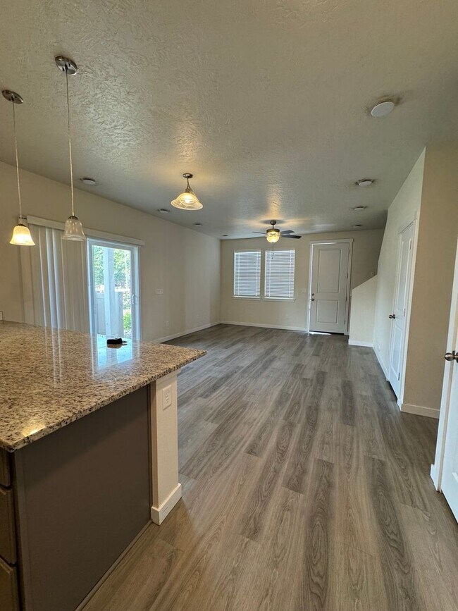 Building Photo - 2303 E Spice Lp