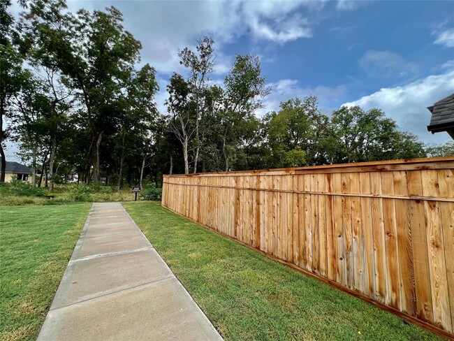 Building Photo - 10703 Kingston Spg Dr