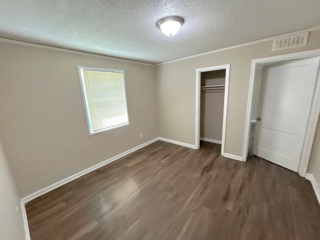 Building Photo - 2312/2314 Norman Ave