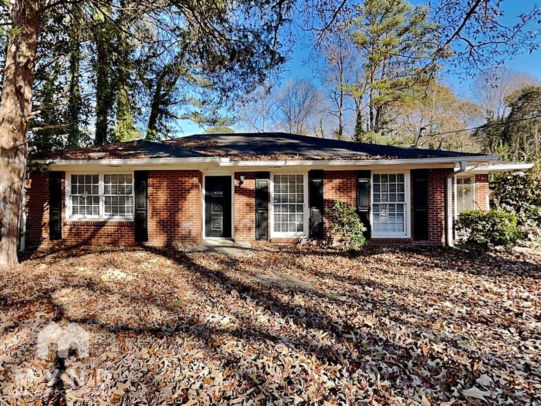 Primary Photo - 990 Lynhurst Dr SW