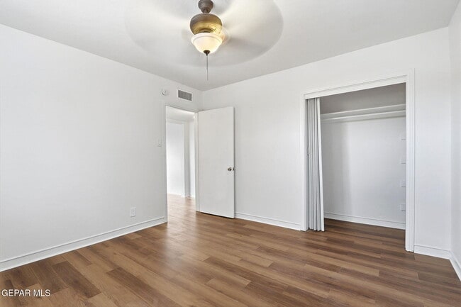 Building Photo - 2413 Copper Ave