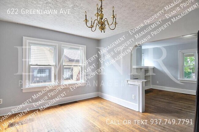 Building Photo - 622 Greenlawn Ave