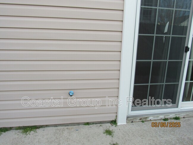 Building Photo - 1538 Stillwood St