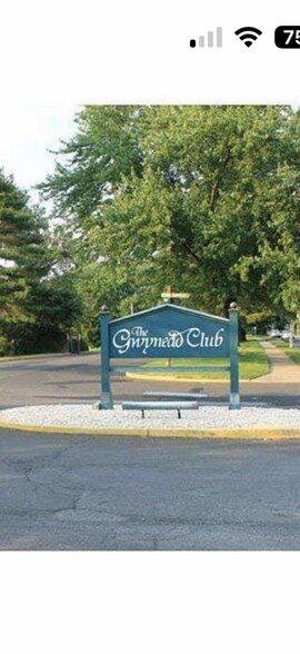 Building Photo - 7 Wexford Dr