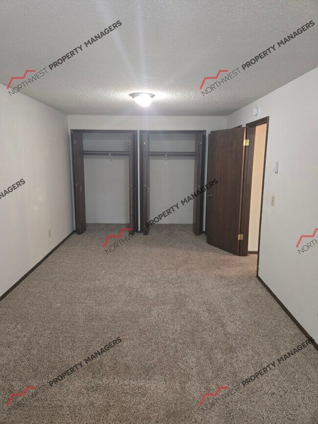 Building Photo - 168 Chilvers Rd