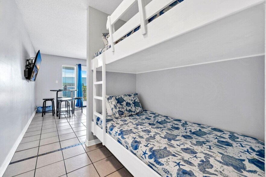 Building Photo - 3191 Scenic Hwy 98