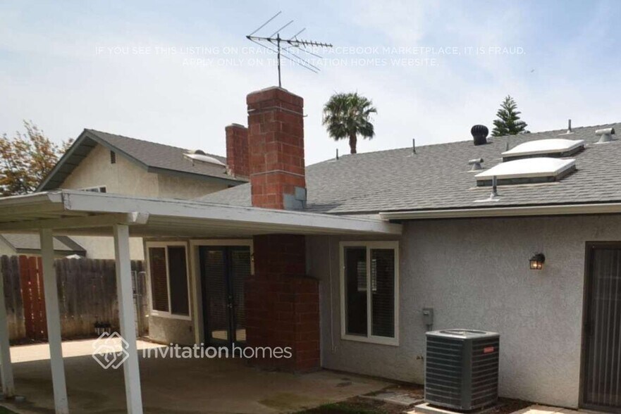 Building Photo - 5902 Quiroz Dr