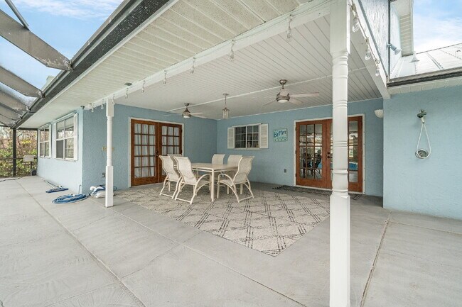 Building Photo - 4BR/2.5BA in gorgeous Melbourne Beach!