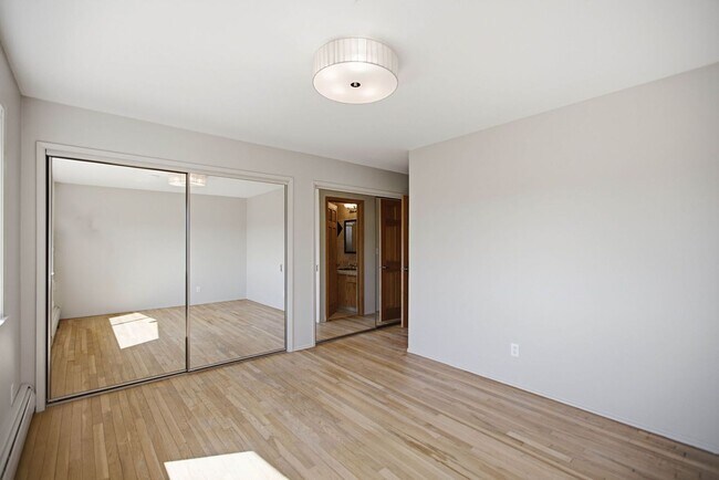Building Photo - Spacious 4 Bed 2.5 Bath Home with Panoramic Views in Magnolia