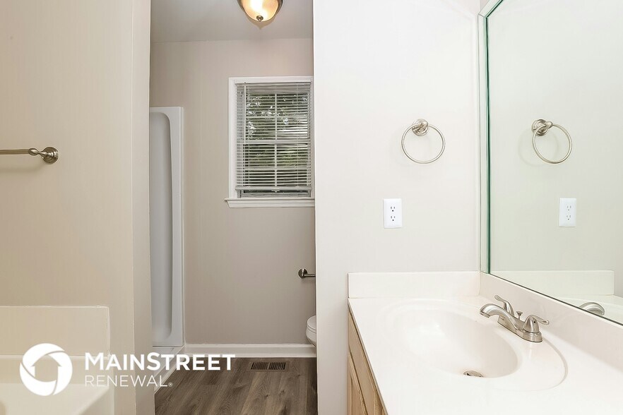 Building Photo - 6532 Arvington Way