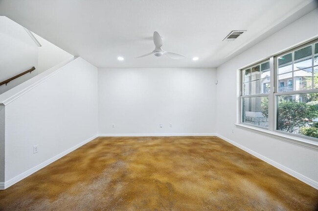 Building Photo - 4512 Senda Ln