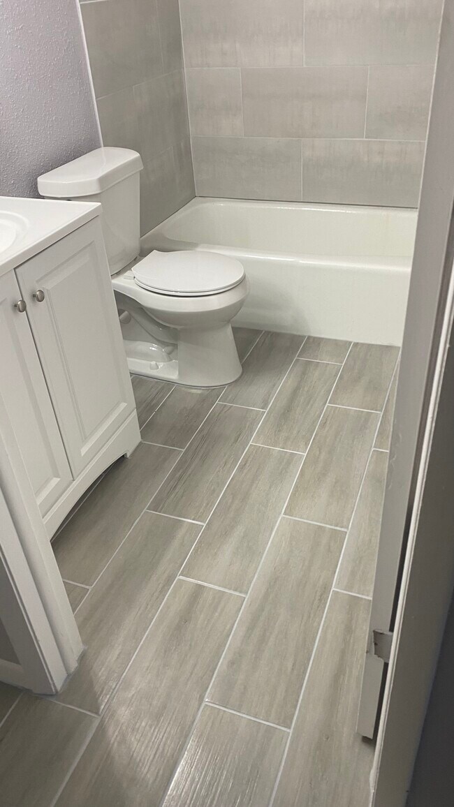 Building Photo - 3709 GREENERY Ct