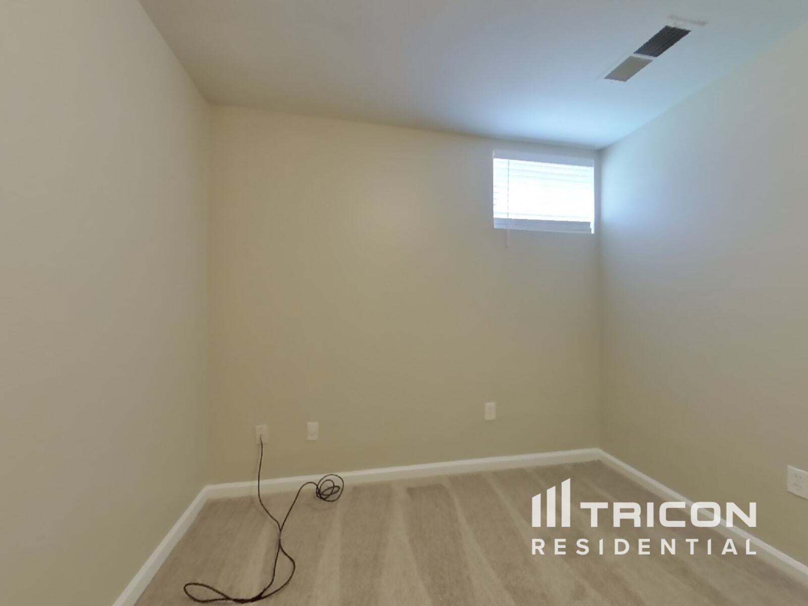 Building Photo - 1951 Hidden Valley Dr SW