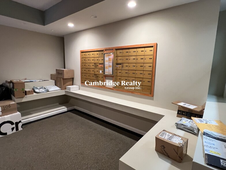 Building Photo - 151 Beacon St