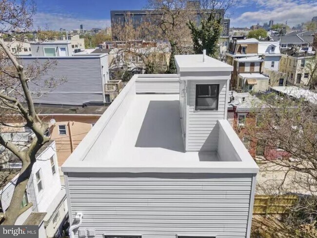 Building Photo - 638 N Shedwick St