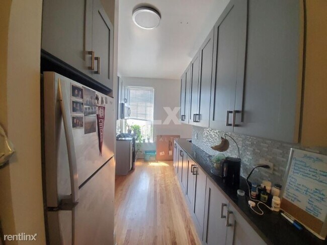 Building Photo - 2 br, 1 bath Apartment - 1101 W Grace St