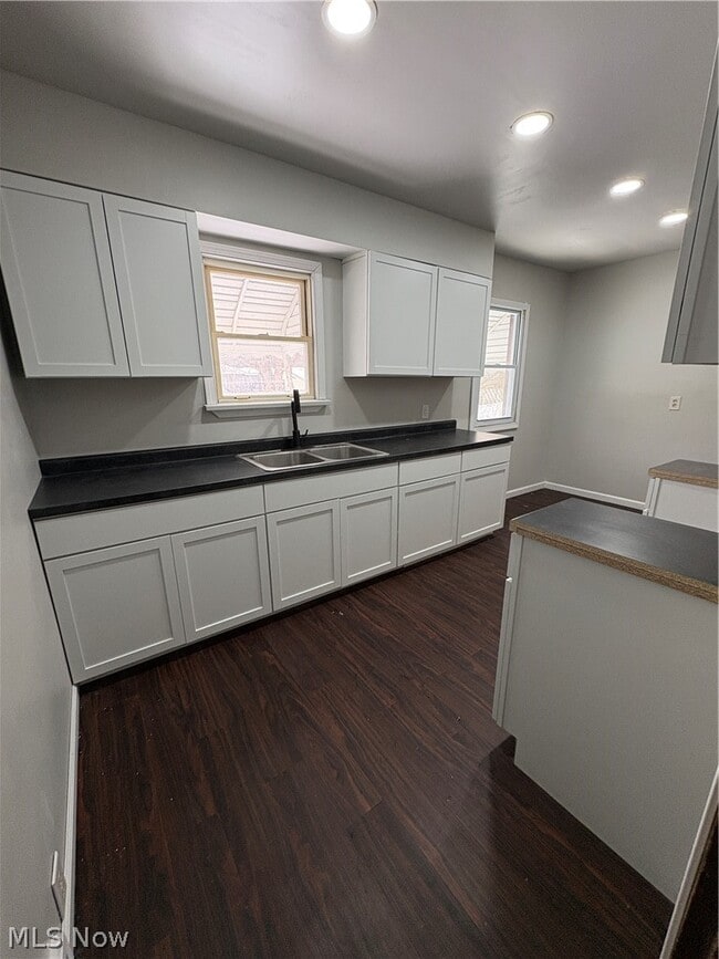 Building Photo - 751 Wilbur Ave