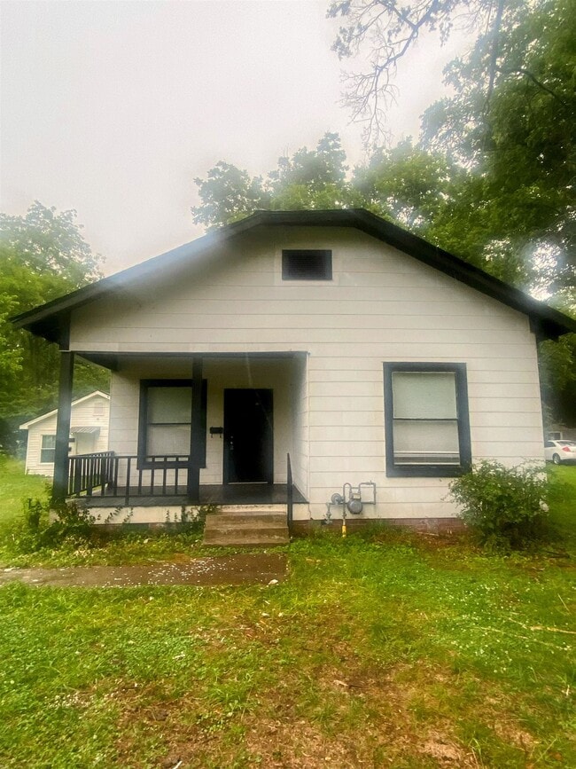 Primary Photo - 809 N Franklin St